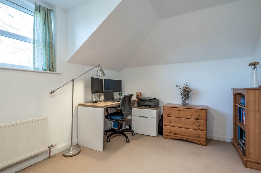 4 Strathearn Lane