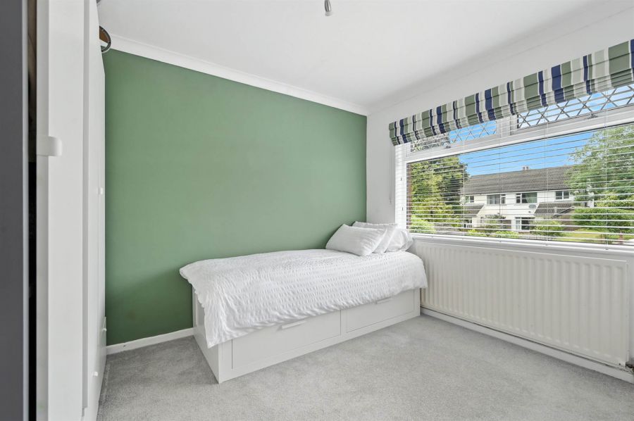 29 Kingsdale Park