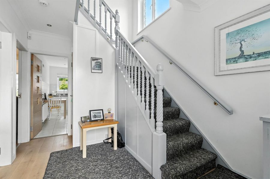 29 Kingsdale Park