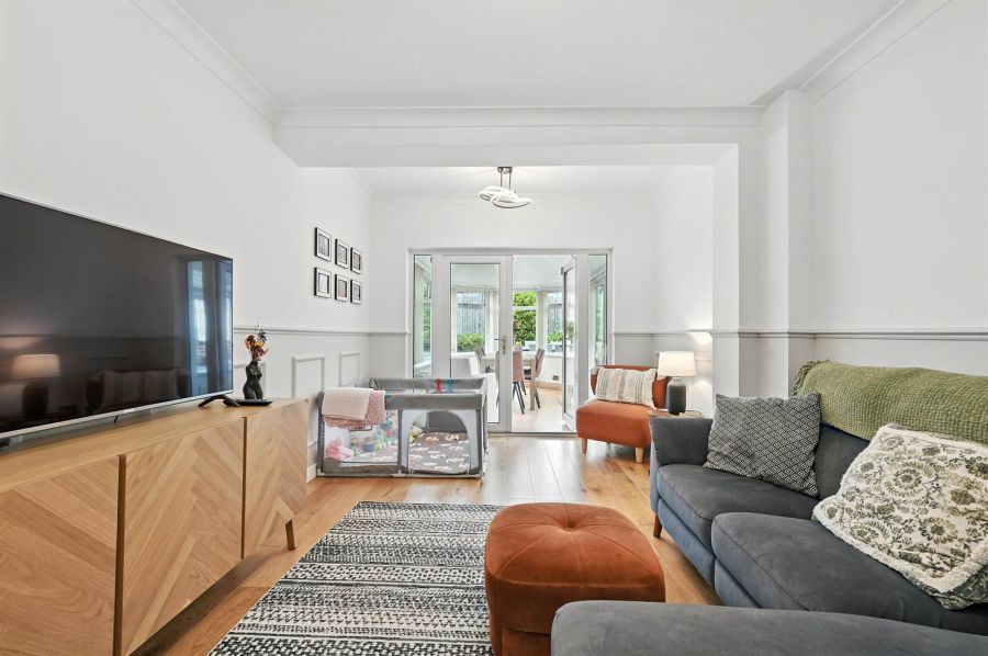 29 Kingsdale Park