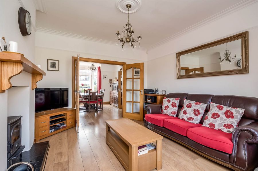 18 Knockhill Park