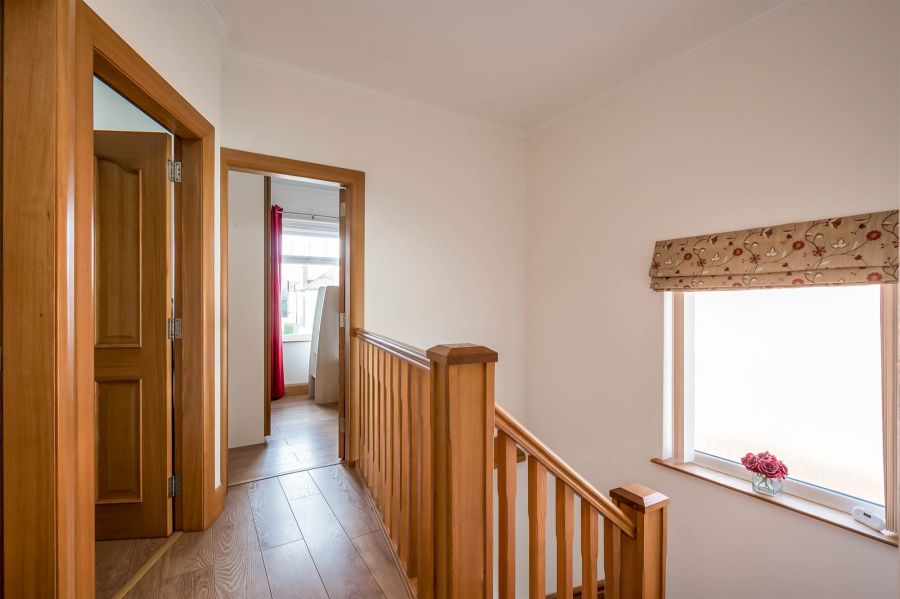 18 Knockhill Park