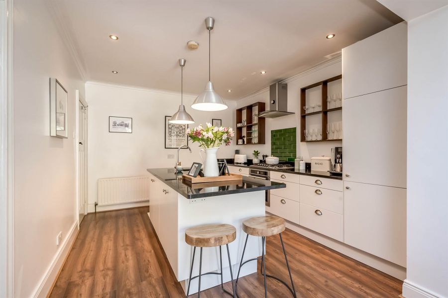 66 Kirkliston Park