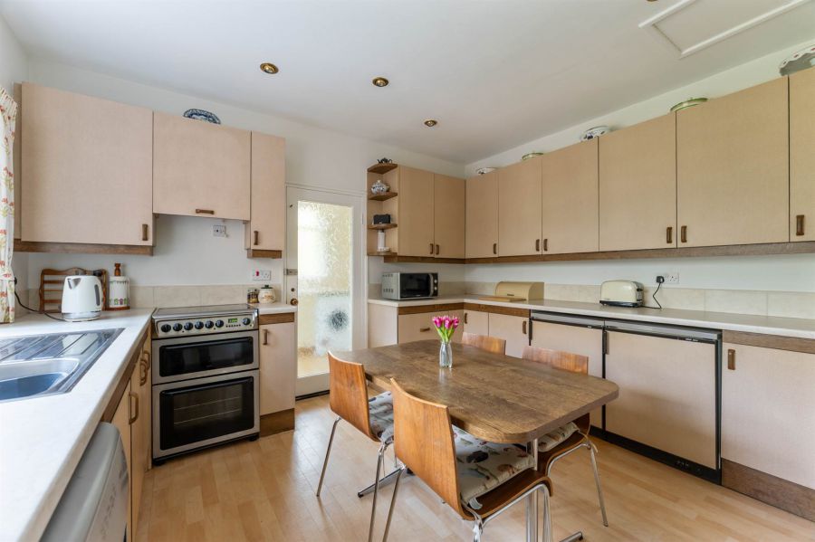 30 Hawthornden Road