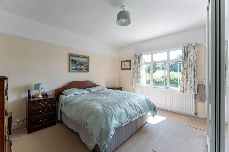 30 Hawthornden Road