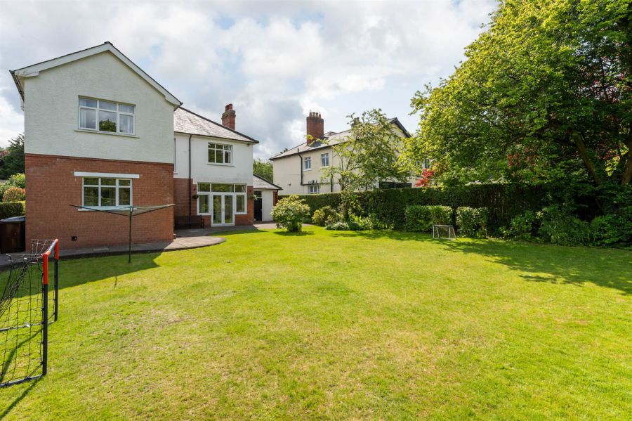 30 Hawthornden Road
