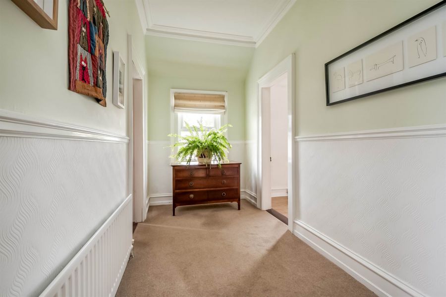 Rosendale, 9 Holland Park