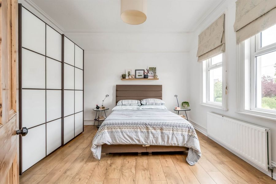 Rosendale, 9 Holland Park