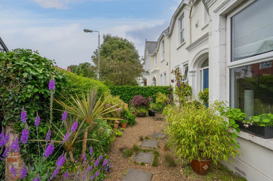 Rosendale, 9 Holland Park