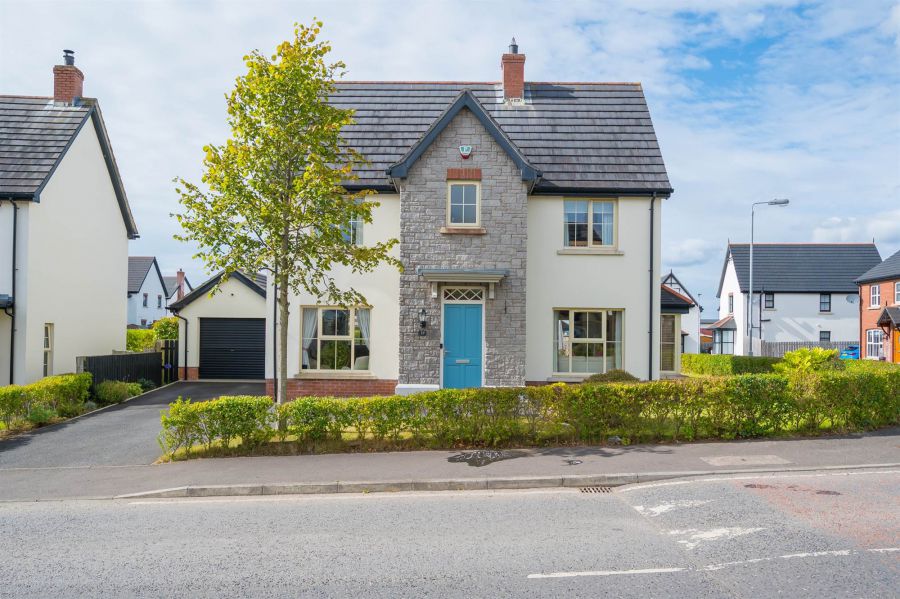 37 Coopers Mill Park, Dundonald, Belfast, BT16 1SX