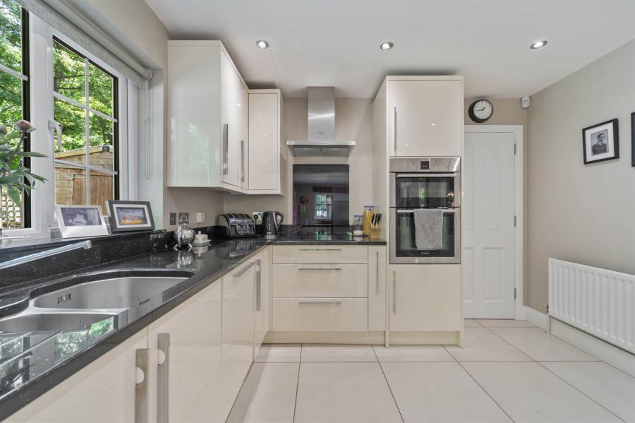 5 Campbell Chase