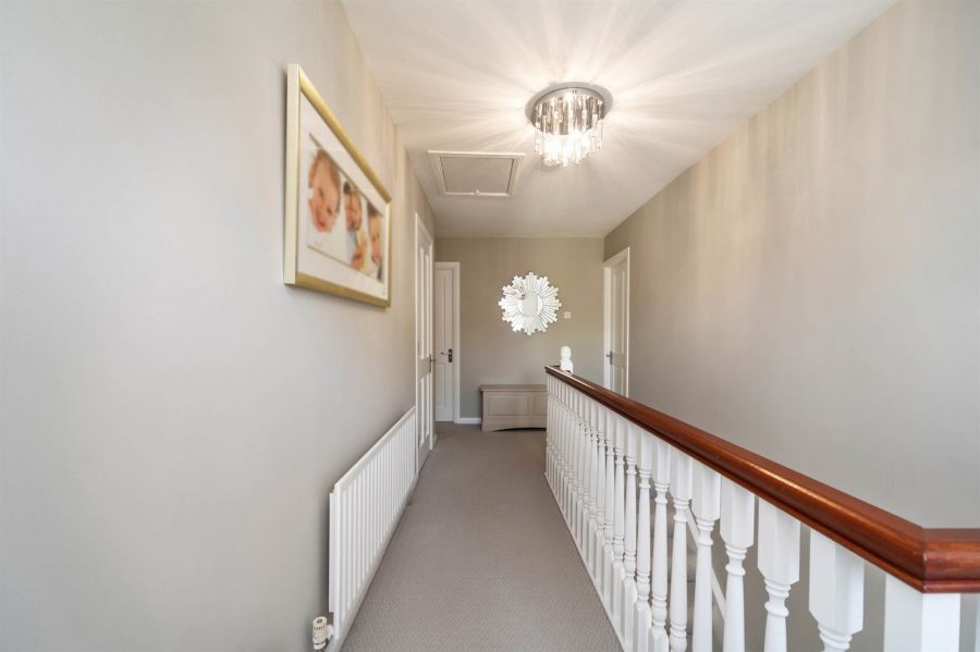 5 Campbell Chase