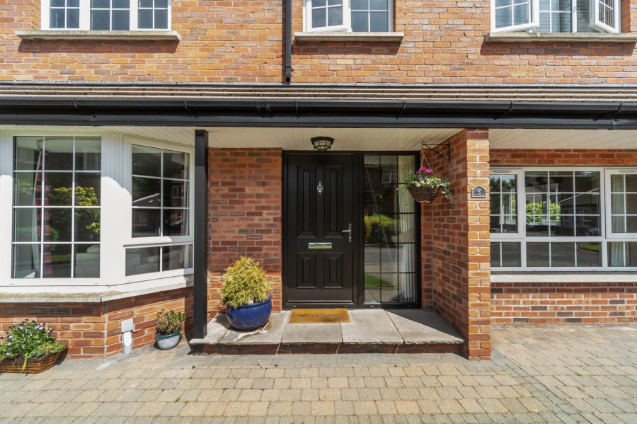 5 Campbell Chase