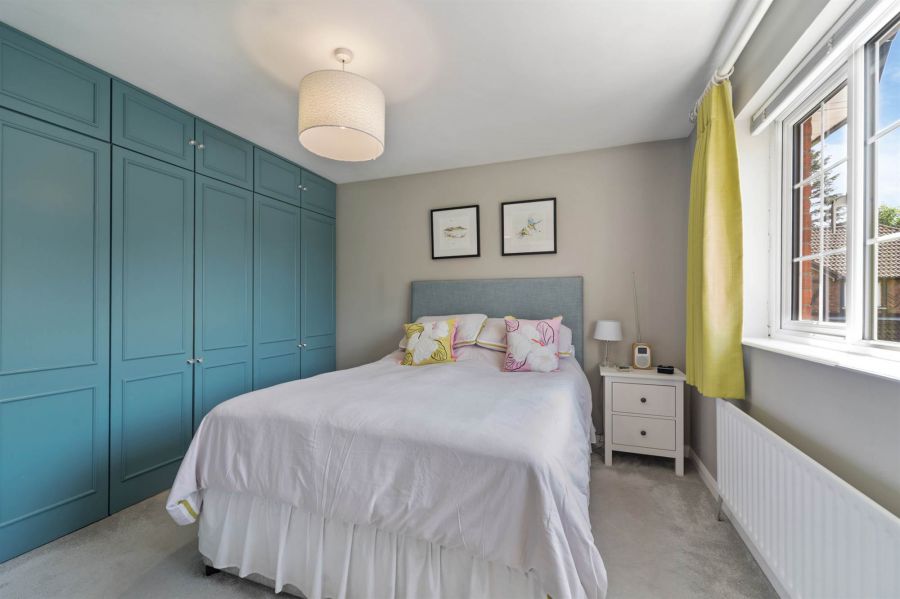 5 Campbell Chase