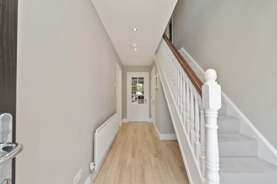 5 Campbell Chase