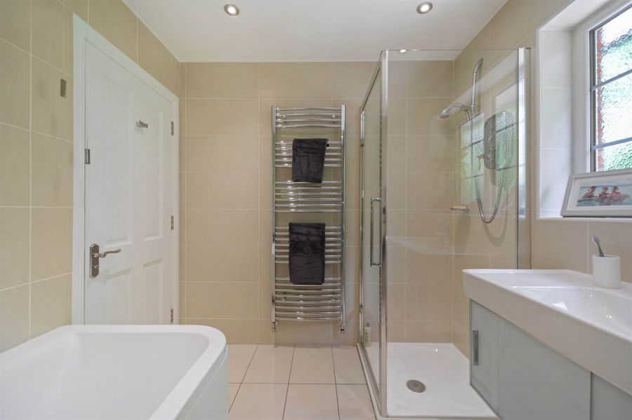 5 Campbell Chase