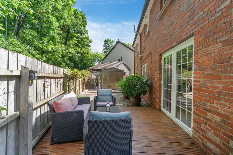 5 Campbell Chase