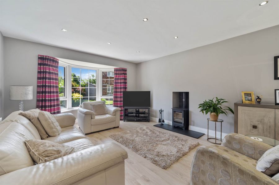5 Campbell Chase