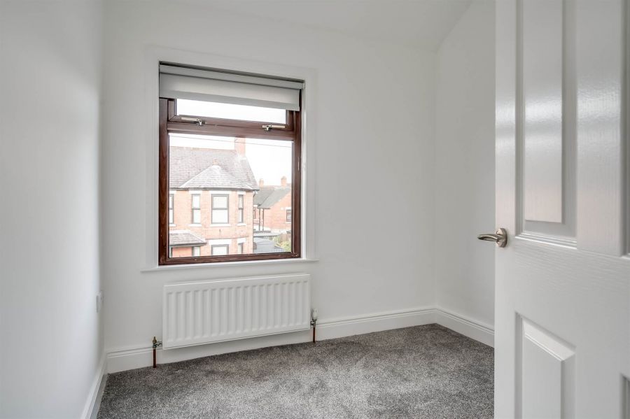 10 Bloomfield Gardens