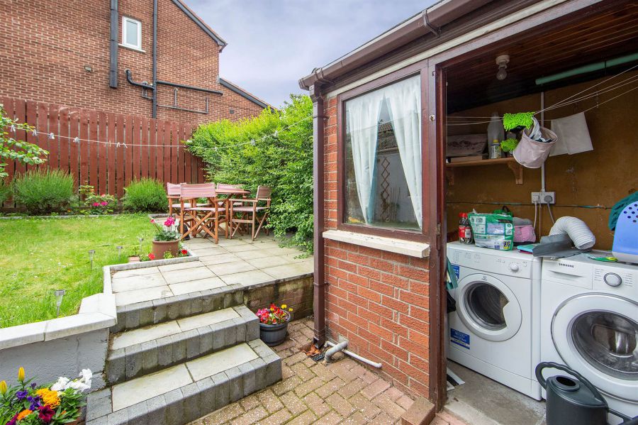 10 Bloomfield Gardens