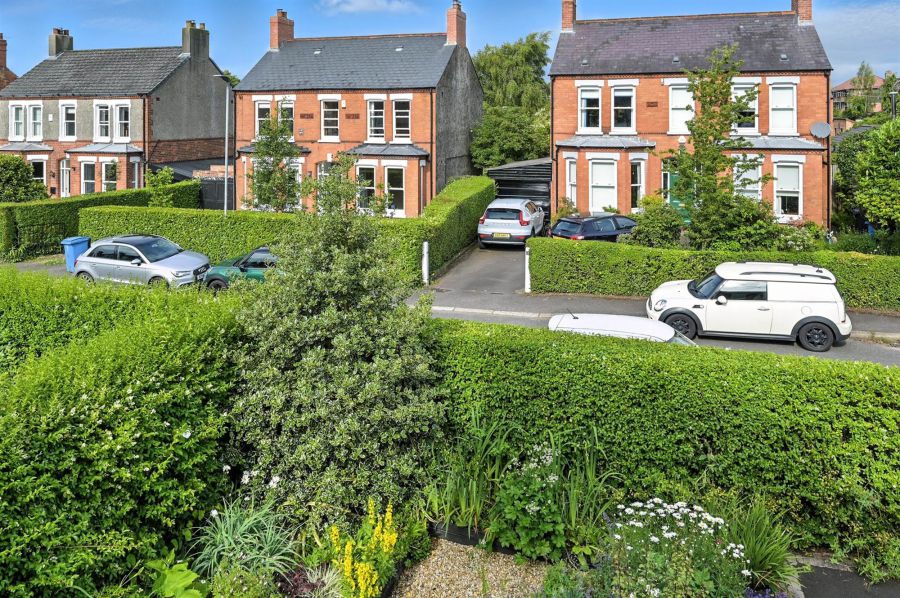 4 Ormiston Gardens