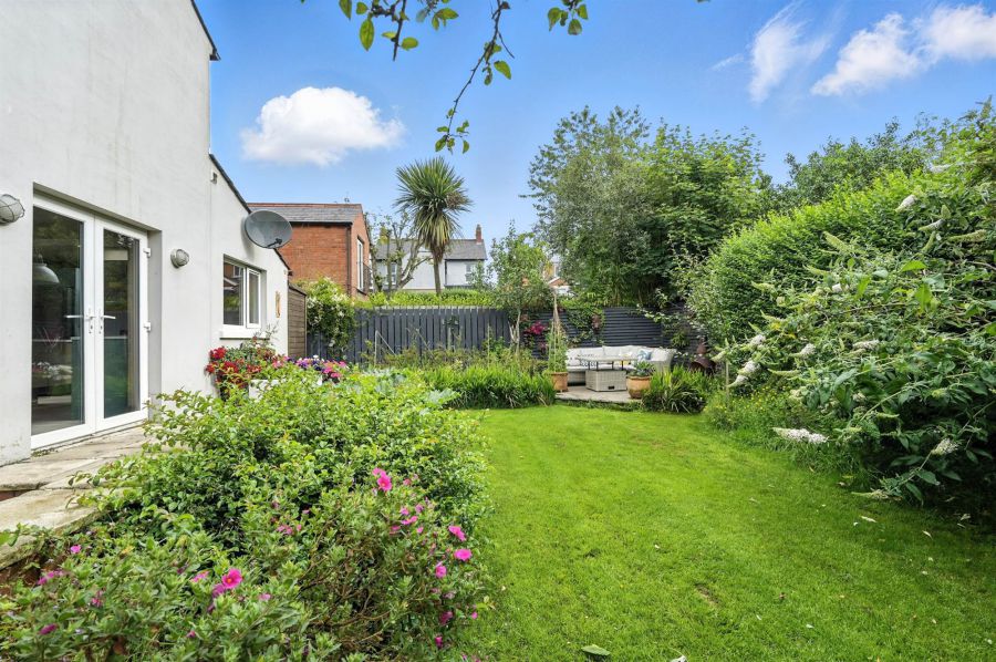 4 Ormiston Gardens