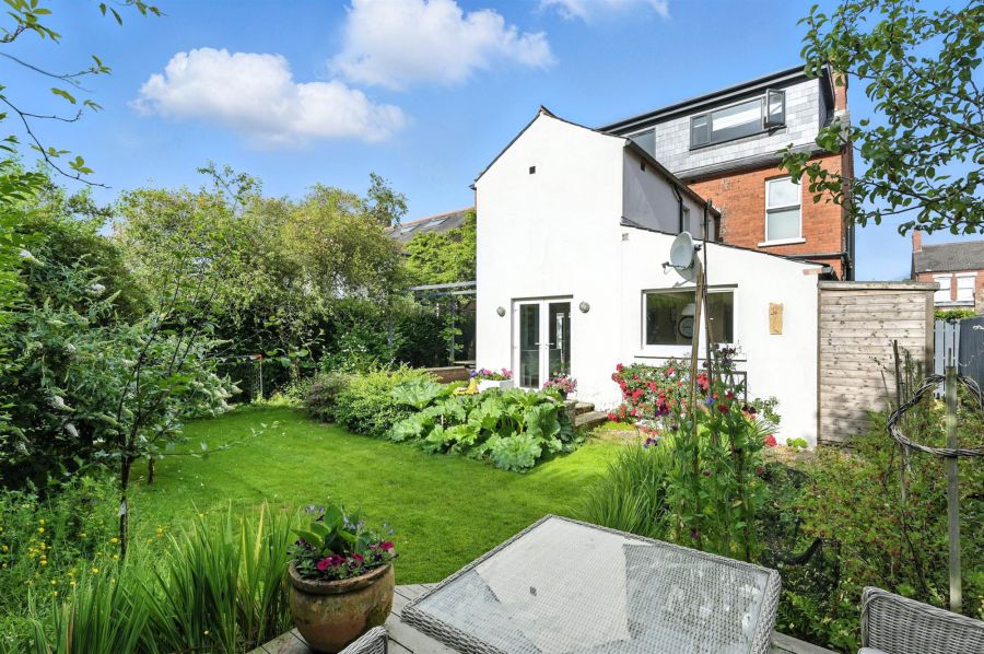 4 Ormiston Gardens