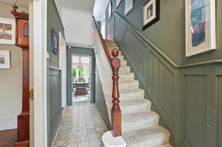 4 Ormiston Gardens