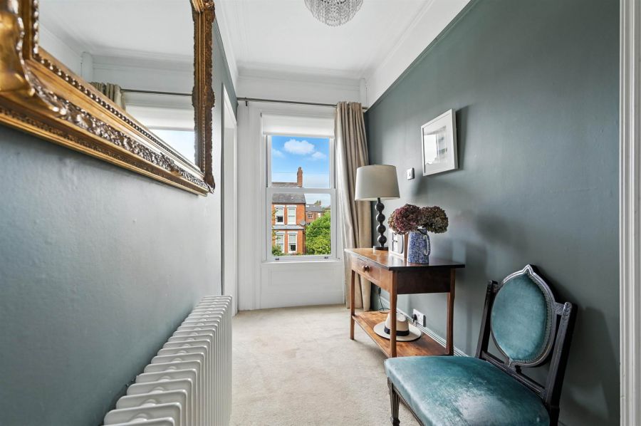 4 Ormiston Gardens