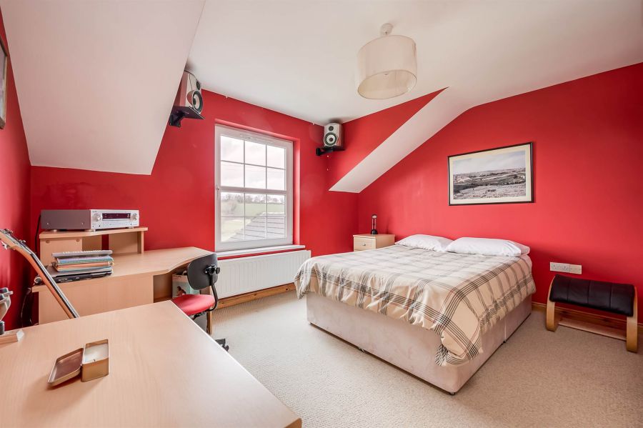 72a Moss Road