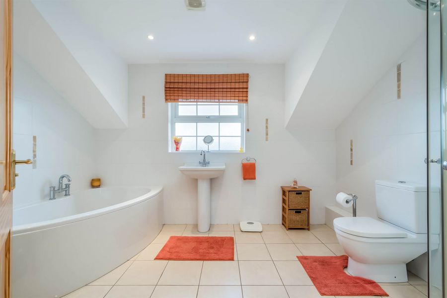 72a Moss Road