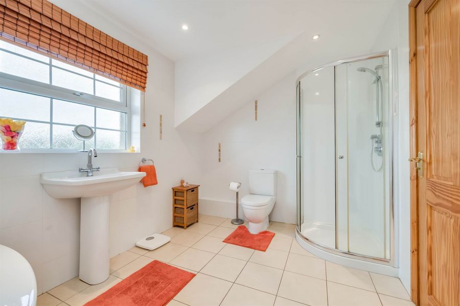72a Moss Road