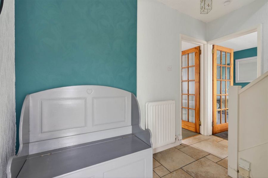 11 Thornhill Parade