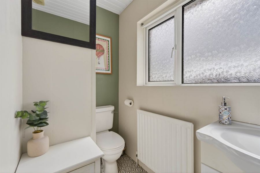 28 Orangefield Gardens