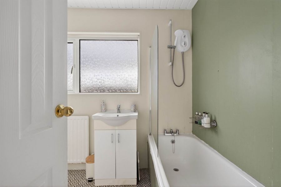 28 Orangefield Gardens