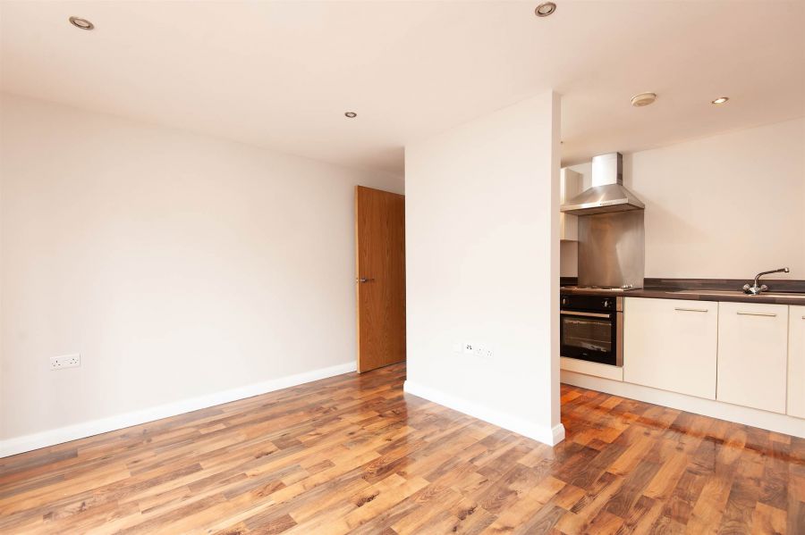 Apt 1 12 Belmont Avenue West