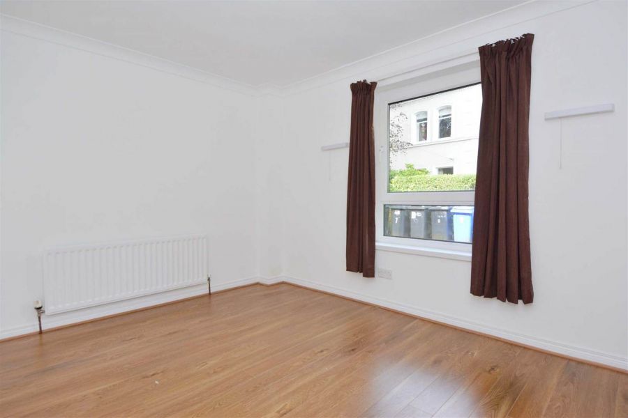 Apt 3 44 Cyprus Avenue