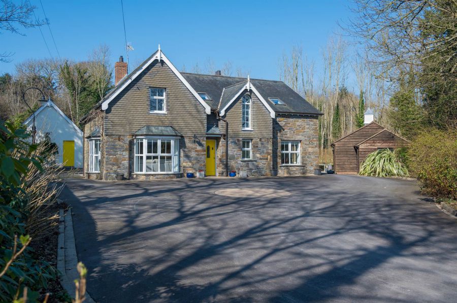 1 The Craig Lane