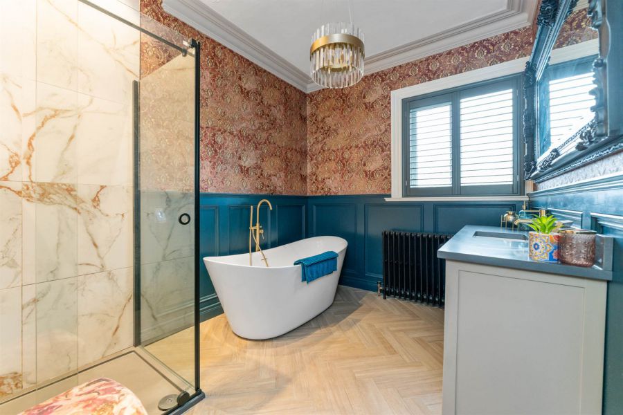 23 Knockdene Park North