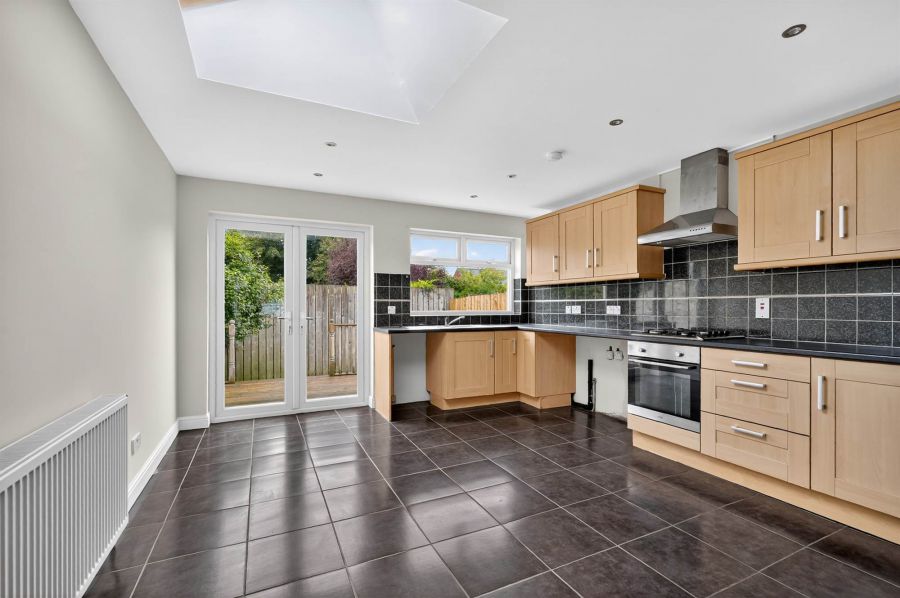 6 Connsbrook Avenue