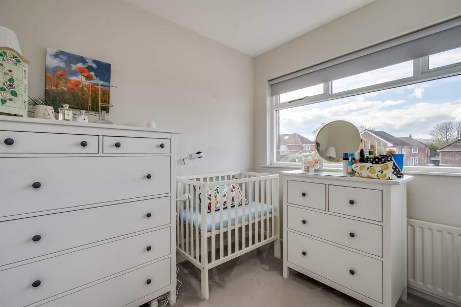 8 Carolhill Park