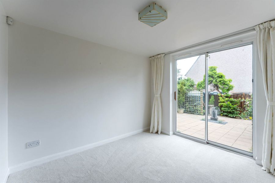 10 Garranard Park