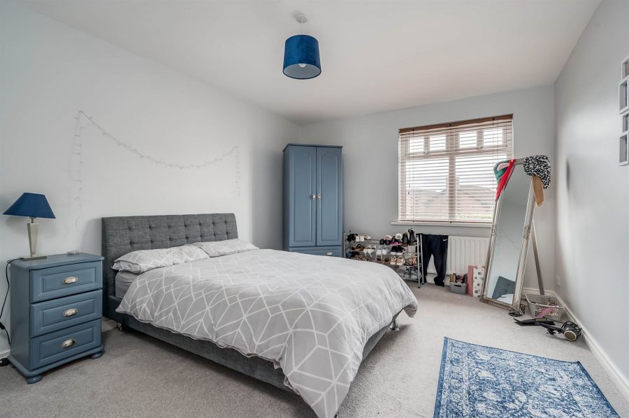 The Manor, Apt 5, 1 Belmont Church Road