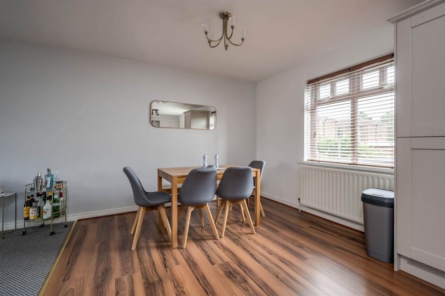 The Manor, Apt 5, 1 Belmont Church Road
