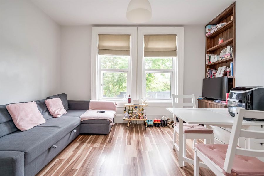 Apt 4, 223 Belmont Road