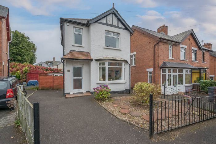 33 Irwin Drive, ballyhackamore, belfast, BT4 3AR