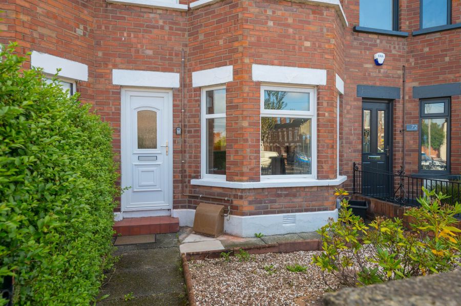 70 Ravenscroft Avenue