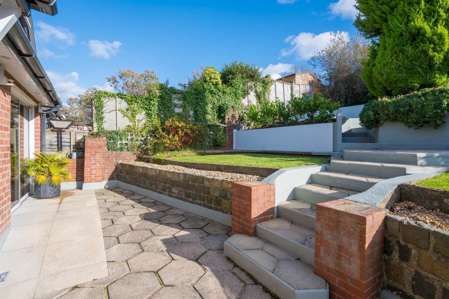 193 Lower Braniel Road