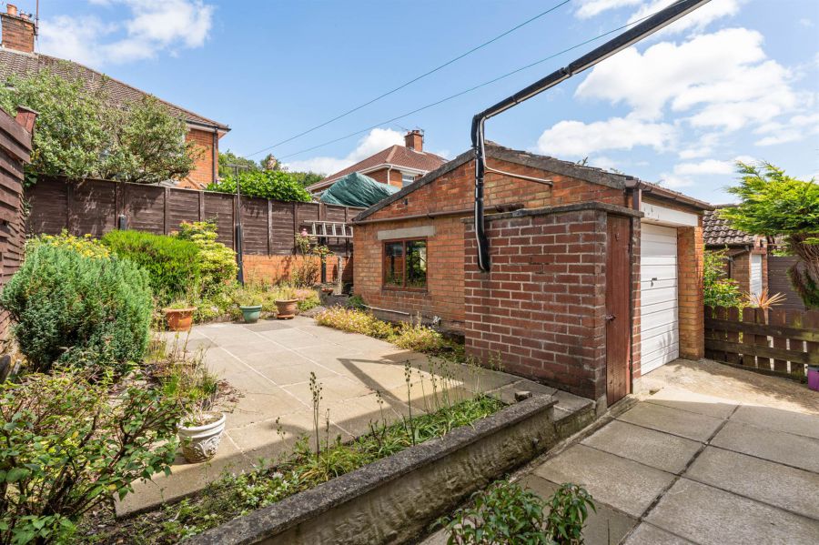 12 Orangefield Parade