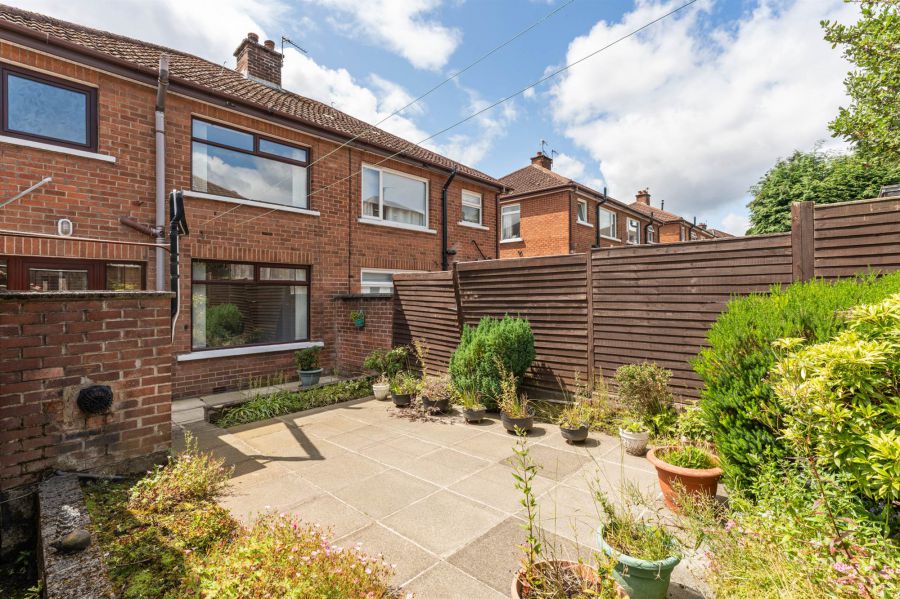 12 Orangefield Parade